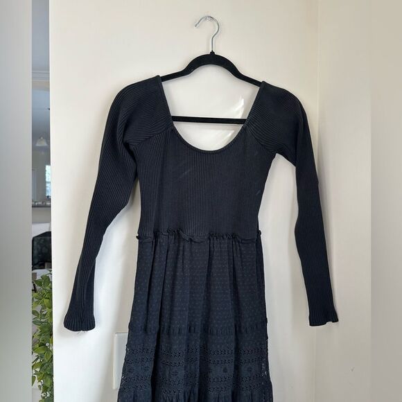 Free People Earth Angel Maxi Long-sleeve Ribbed
Dress black lace (witchy/goth) - Picture 8 of 15